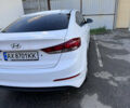 Белый Хендай Элантра, объемом двигателя 1.59 л и пробегом 160 тыс. км за 9650 $, фото 5 на Automoto.ua