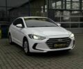 Белый Хендай Элантра, объемом двигателя 1.6 л и пробегом 220 тыс. км за 11800 $, фото 1 на Automoto.ua