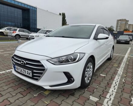 Белый Хендай Элантра, объемом двигателя 1.6 л и пробегом 195 тыс. км за 10500 $, фото 1 на Automoto.ua