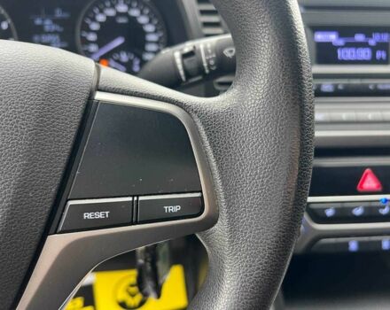 Білий Хендай Елантра, об'ємом двигуна 1.6 л та пробігом 220 тис. км за 11800 $, фото 14 на Automoto.ua