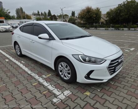 Белый Хендай Элантра, объемом двигателя 1.6 л и пробегом 195 тыс. км за 10500 $, фото 4 на Automoto.ua