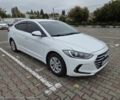 Белый Хендай Элантра, объемом двигателя 1.6 л и пробегом 195 тыс. км за 10500 $, фото 4 на Automoto.ua