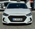 Белый Хендай Элантра, объемом двигателя 2 л и пробегом 126 тыс. км за 9800 $, фото 1 на Automoto.ua