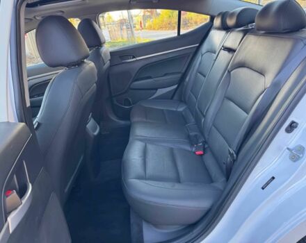 Білий Хендай Елантра, об'ємом двигуна 2 л та пробігом 53 тис. км за 10000 $, фото 14 на Automoto.ua