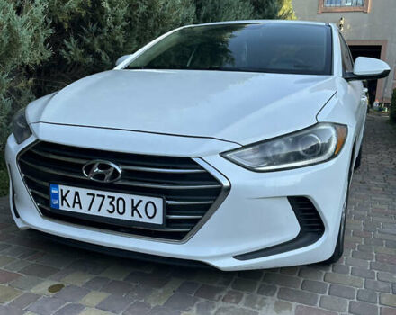 Білий Хендай Елантра, об'ємом двигуна 2 л та пробігом 141 тис. км за 10500 $, фото 9 на Automoto.ua