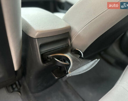 Білий Хендай Елантра, об'ємом двигуна 2 л та пробігом 180 тис. км за 10800 $, фото 15 на Automoto.ua