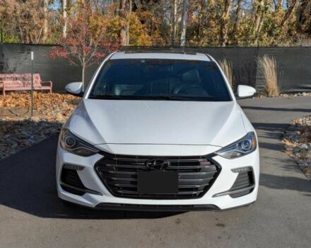 Белый Хендай Элантра, объемом двигателя 1.6 л и пробегом 65 тыс. км за 6100 $, фото 1 на Automoto.ua