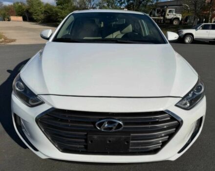 Хендай Элантра 2017 в Львове на Automoto.ua Белый Хендай Элантра, объемом двигателя 2 л и пробегом 55 тыс. км за 1950 $, фото 1 на Automoto.ua