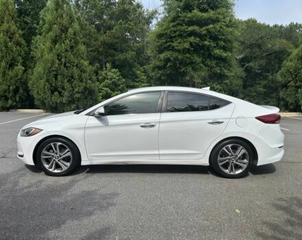 Белый Хендай Элантра, объемом двигателя 2 л и пробегом 53 тыс. км за 5300 $, фото 3 на Automoto.ua