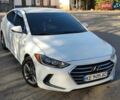 Белый Хендай Элантра, объемом двигателя 2 л и пробегом 185 тыс. км за 11200 $, фото 1 на Automoto.ua