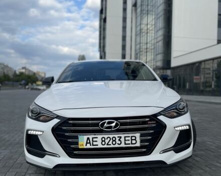 Білий Хендай Елантра, об'ємом двигуна 1.6 л та пробігом 102 тис. км за 12500 $, фото 11 на Automoto.ua