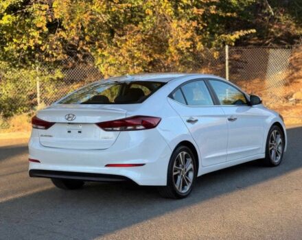 Білий Хендай Елантра, об'ємом двигуна 2 л та пробігом 53 тис. км за 10000 $, фото 6 на Automoto.ua