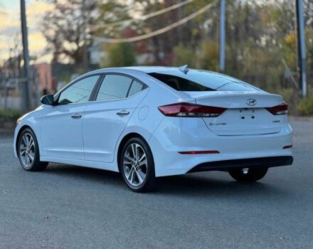 Білий Хендай Елантра, об'ємом двигуна 2 л та пробігом 53 тис. км за 10000 $, фото 4 на Automoto.ua