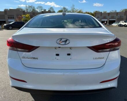 Хендай Элантра 2017 в Тернополе на Automoto.ua Белый Хендай Элантра, объемом двигателя 2 л и пробегом 59 тыс. км за 4000 $, фото 4 на Automoto.ua