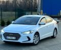 Белый Хендай Элантра, объемом двигателя 1.6 л и пробегом 230 тыс. км за 12300 $, фото 1 на Automoto.ua