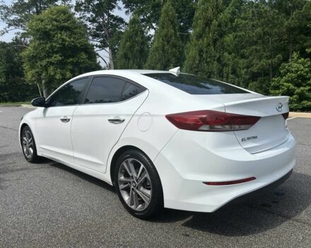 Белый Хендай Элантра, объемом двигателя 2 л и пробегом 70 тыс. км за 2600 $, фото 4 на Automoto.ua