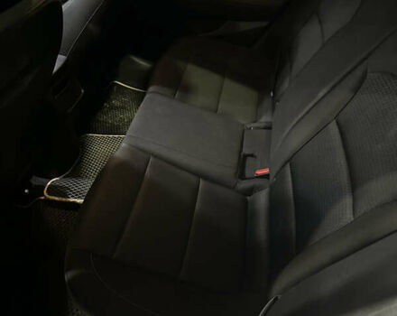 Белый Хендай Элантра, объемом двигателя 2 л и пробегом 110 тыс. км за 8699 $, фото 5 на Automoto.ua