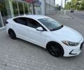 Білий Хендай Елантра, об'ємом двигуна 2 л та пробігом 120 тис. км за 12900 $, фото 1 на Automoto.ua