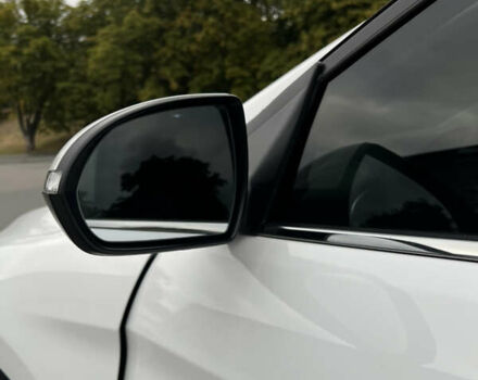 Белый Хендай Элантра, объемом двигателя 1.6 л и пробегом 198 тыс. км за 13000 $, фото 4 на Automoto.ua