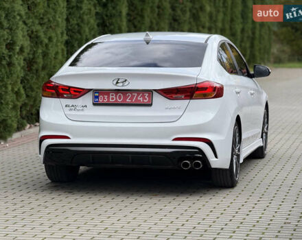 Білий Хендай Елантра, об'ємом двигуна 1.59 л та пробігом 65 тис. км за 14600 $, фото 6 на Automoto.ua