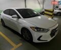 Белый Хендай Элантра, объемом двигателя 2 л и пробегом 165 тыс. км за 9600 $, фото 1 на Automoto.ua