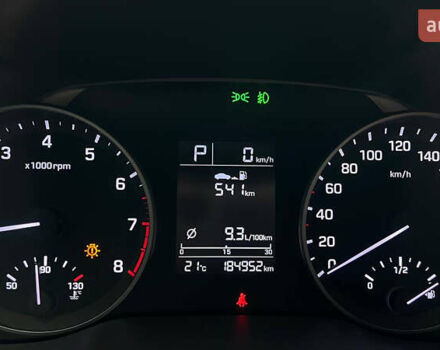 Белый Хендай Элантра, объемом двигателя 1.6 л и пробегом 198 тыс. км за 13000 $, фото 16 на Automoto.ua