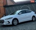Белый Хендай Элантра, объемом двигателя 2 л и пробегом 180 тыс. км за 11600 $, фото 1 на Automoto.ua