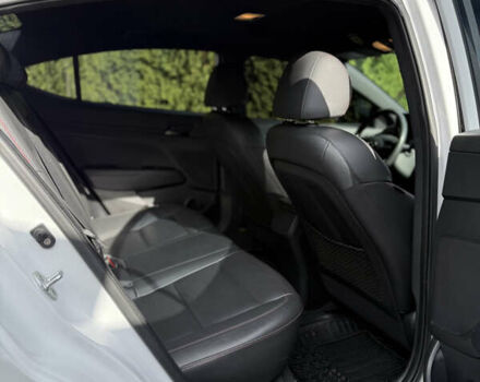 Білий Хендай Елантра, об'ємом двигуна 1.59 л та пробігом 65 тис. км за 14600 $, фото 35 на Automoto.ua