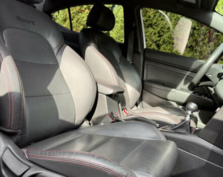 Білий Хендай Елантра, об'ємом двигуна 1.59 л та пробігом 65 тис. км за 14600 $, фото 36 на Automoto.ua