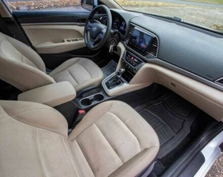 Білий Хендай Елантра, об'ємом двигуна 2 л та пробігом 89 тис. км за 3500 $, фото 10 на Automoto.ua