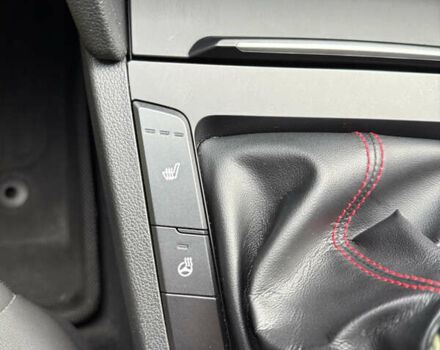 Білий Хендай Елантра, об'ємом двигуна 1.59 л та пробігом 65 тис. км за 14600 $, фото 27 на Automoto.ua