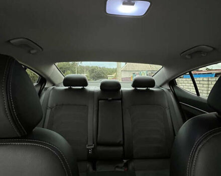 Белый Хендай Элантра, объемом двигателя 1.6 л и пробегом 198 тыс. км за 13000 $, фото 15 на Automoto.ua