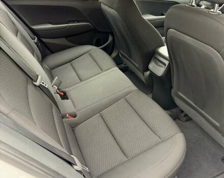 Белый Хендай Элантра, объемом двигателя 2 л и пробегом 96 тыс. км за 13800 $, фото 23 на Automoto.ua