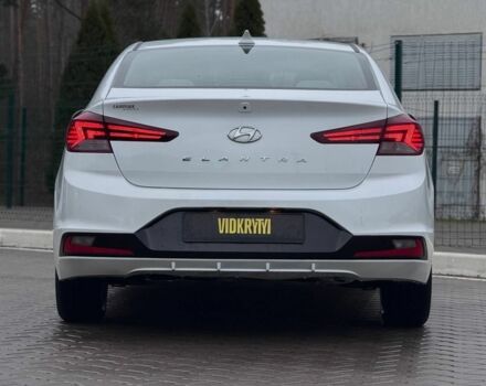 Білий Хендай Елантра, об'ємом двигуна 2 л та пробігом 84 тис. км за 13600 $, фото 8 на Automoto.ua