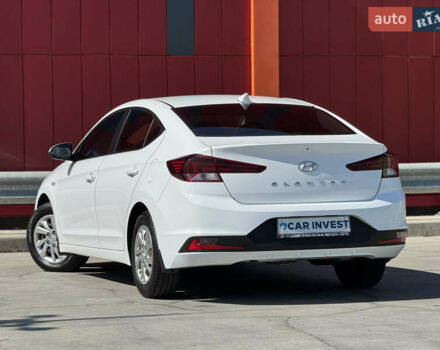 Білий Хендай Елантра, об'ємом двигуна 1.59 л та пробігом 270 тис. км за 12500 $, фото 6 на Automoto.ua