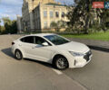 Белый Хендай Элантра, объемом двигателя 2 л и пробегом 150 тыс. км за 15000 $, фото 1 на Automoto.ua