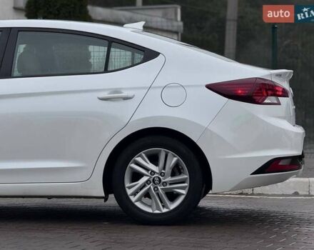 Білий Хендай Елантра, об'ємом двигуна 2 л та пробігом 84 тис. км за 13600 $, фото 9 на Automoto.ua