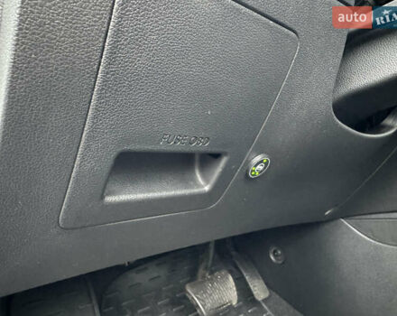 Белый Хендай Элантра, объемом двигателя 1.59 л и пробегом 247 тыс. км за 12500 $, фото 19 на Automoto.ua