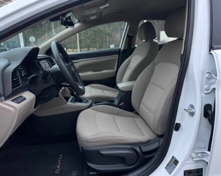 Білий Хендай Елантра, об'ємом двигуна 2 л та пробігом 84 тис. км за 13600 $, фото 15 на Automoto.ua