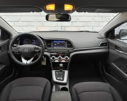 Белый Хендай Элантра, объемом двигателя 1.6 л и пробегом 247 тыс. км за 12500 $, фото 8 на Automoto.ua