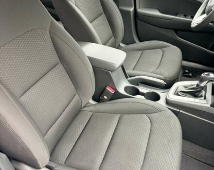 Белый Хендай Элантра, объемом двигателя 2 л и пробегом 96 тыс. км за 13800 $, фото 20 на Automoto.ua