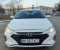 Белый Хендай Элантра, объемом двигателя 1.59 л и пробегом 70 тыс. км за 8600 $, фото 1 на Automoto.ua