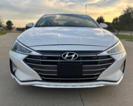 Белый Хендай Элантра, объемом двигателя 2 л и пробегом 38 тыс. км за 1700 $, фото 1 на Automoto.ua