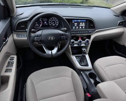 Білий Хендай Елантра, об'ємом двигуна 2 л та пробігом 84 тис. км за 13600 $, фото 16 на Automoto.ua