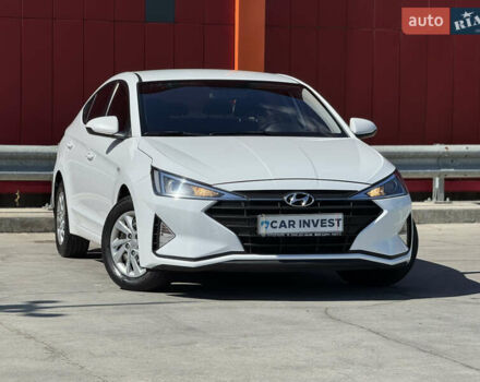 Білий Хендай Елантра, об'ємом двигуна 1.59 л та пробігом 270 тис. км за 12500 $, фото 1 на Automoto.ua