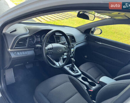 Білий Хендай Елантра, об'ємом двигуна 1.59 л та пробігом 270 тис. км за 12500 $, фото 14 на Automoto.ua