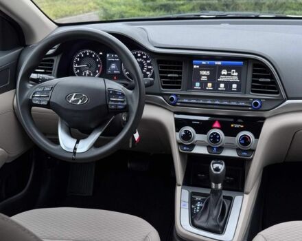 Білий Хендай Елантра, об'ємом двигуна 2 л та пробігом 84 тис. км за 13600 $, фото 3 на Automoto.ua