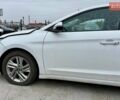 Белый Хендай Элантра, объемом двигателя 2 л и пробегом 164 тыс. км за 9200 $, фото 5 на Automoto.ua