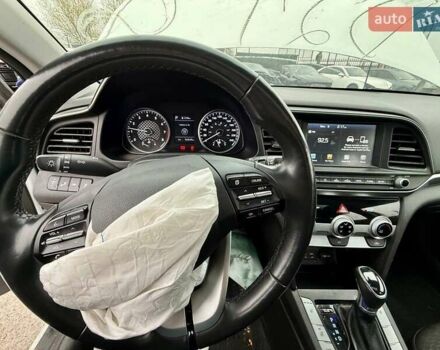 Белый Хендай Элантра, объемом двигателя 2 л и пробегом 164 тыс. км за 9200 $, фото 19 на Automoto.ua