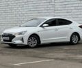 Белый Хендай Элантра, объемом двигателя 1.6 л и пробегом 247 тыс. км за 12500 $, фото 2 на Automoto.ua